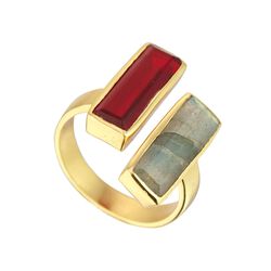 Juvi Designs Manhattan Ring Gold Garnet/Labradorite Size 6
